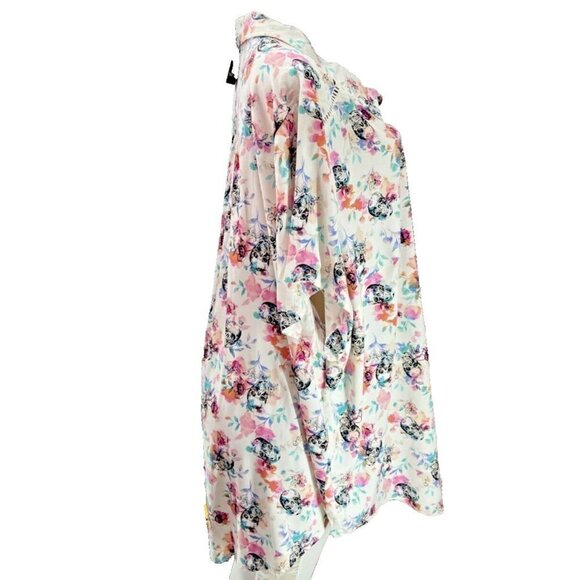 Torrid Plus 6 White Skull Floral Print Button Down Collar Short Sleeve Blouse - Picture 3 of 6